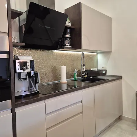 Superior Seaview Apartment