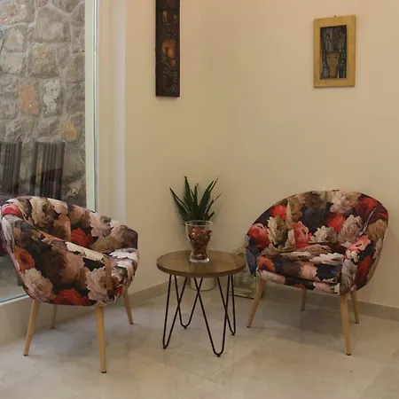 Superior Seaview Apartment