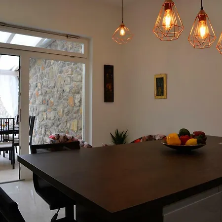 Superior Seaview Daire