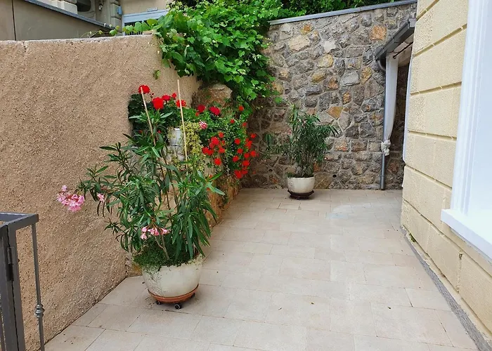 Superior Seaview Апартаменты Опатия