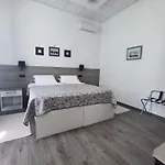 Superior Seaview Апартаменти *