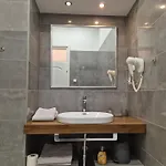 Superior Seaview Апартаменти