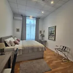 Superior Seaview Апартаменти Опатія