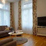 Superior Seaview Опатія
